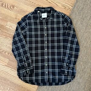 Jachs Girlfriend Size Medium Plaid Flannel Shirt